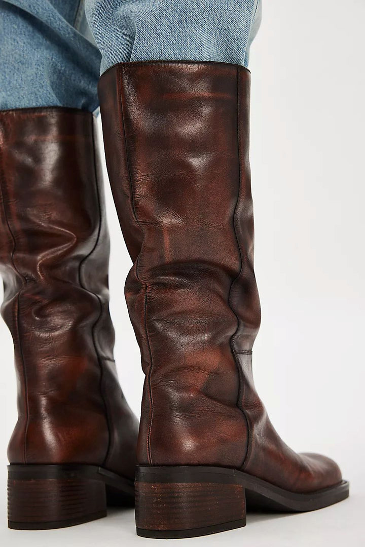 Dana Distressed Pull On Boot