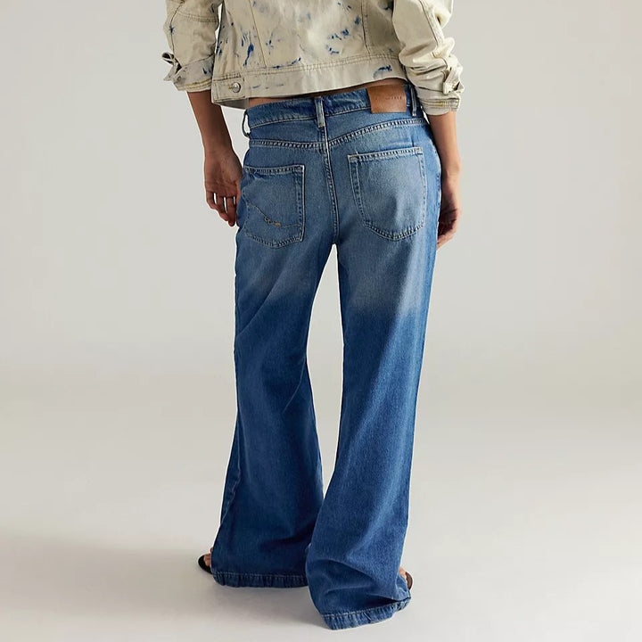 Stride Straight & Wide