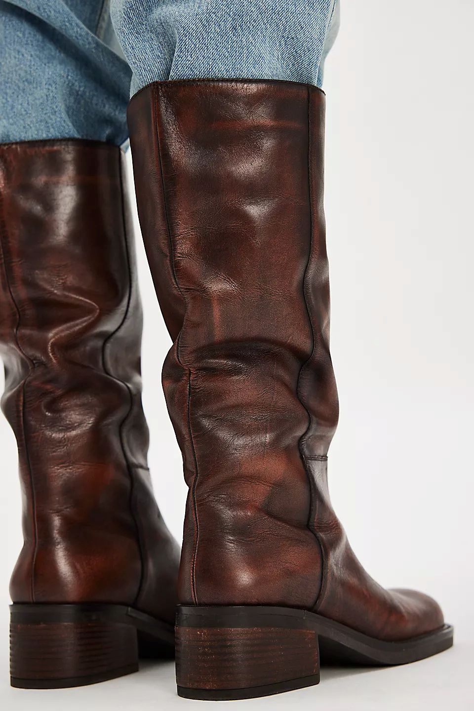 Dana Distressed Pull On Boot