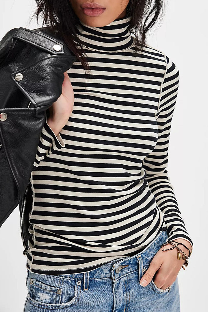 Good Good Turtleneck