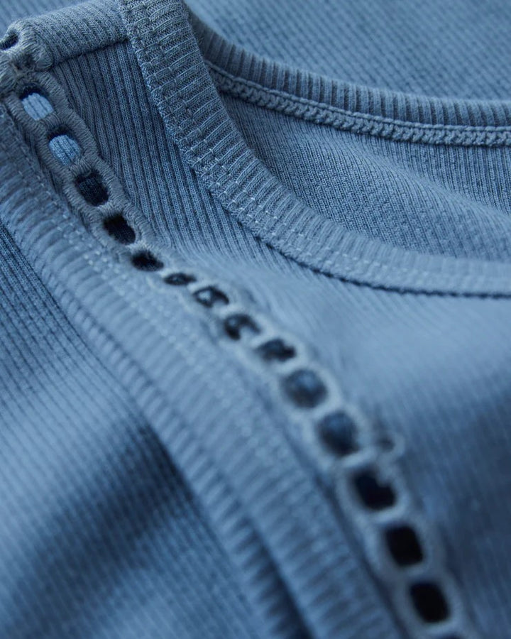 Boa Rib Tank
