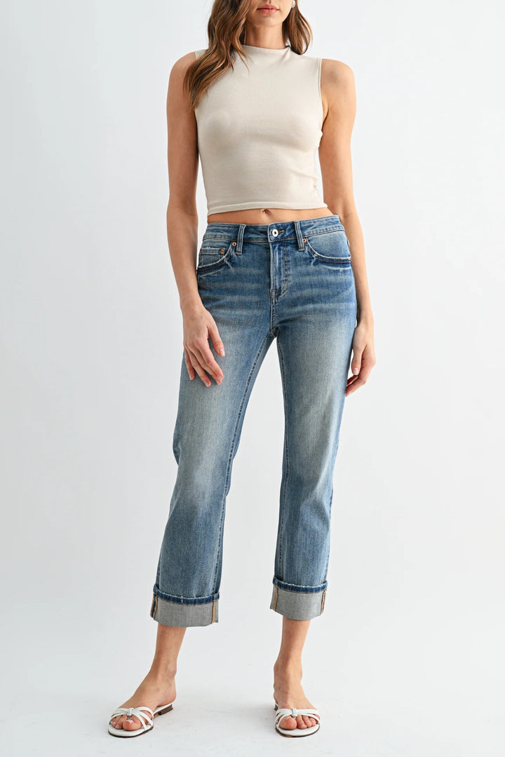 Monica MR Straight Crop