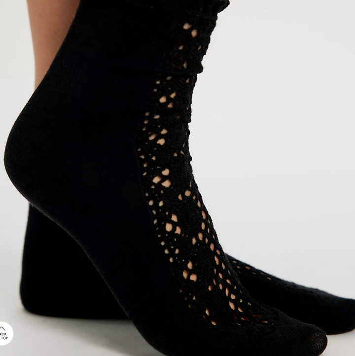 Rubies Crochet Socks