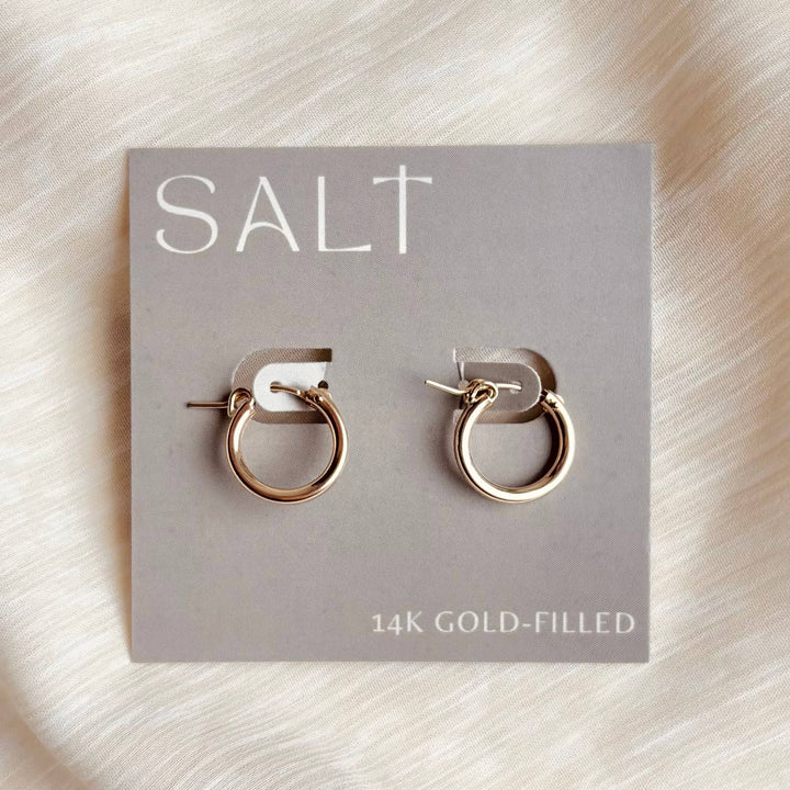 ESSENTIAL HOOPS | 14k gold filled clasp hoops | 14/20 GF