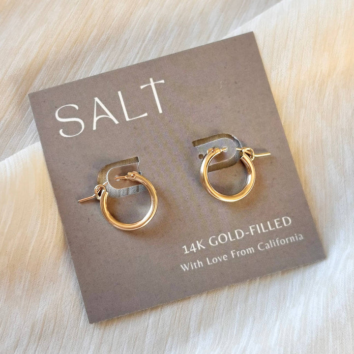 ESSENTIAL HOOPS | 14k gold filled clasp hoops | 14/20 GF