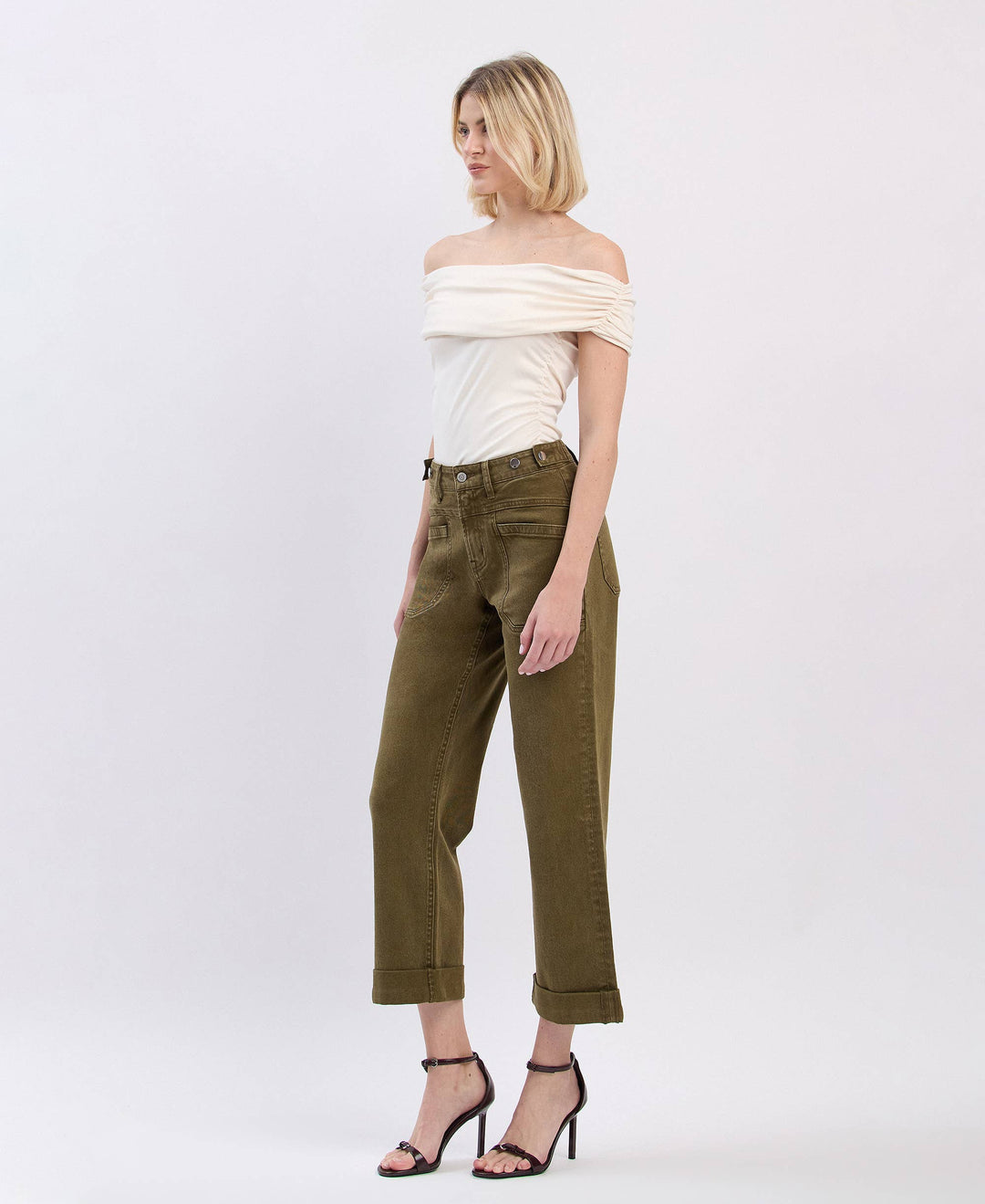 OLIVE SLIM WIDE JEANS